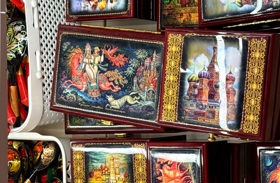 Шкатулки